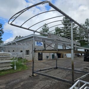 2600LBS Capacity ShoreStation Vertical Pontoon Lift